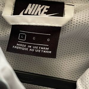 Nike Windbreaker white/black/grey “L”